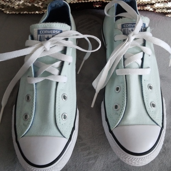 NWOT Converse All Star Lo top NWOT - Picture 2 of 6